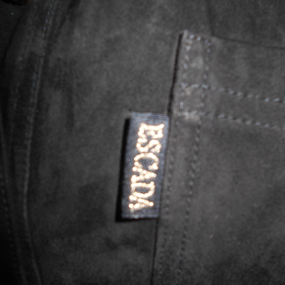 ESCADA Black Goat Velour Button Down jacket Sz 38 - Picture 3 of 3